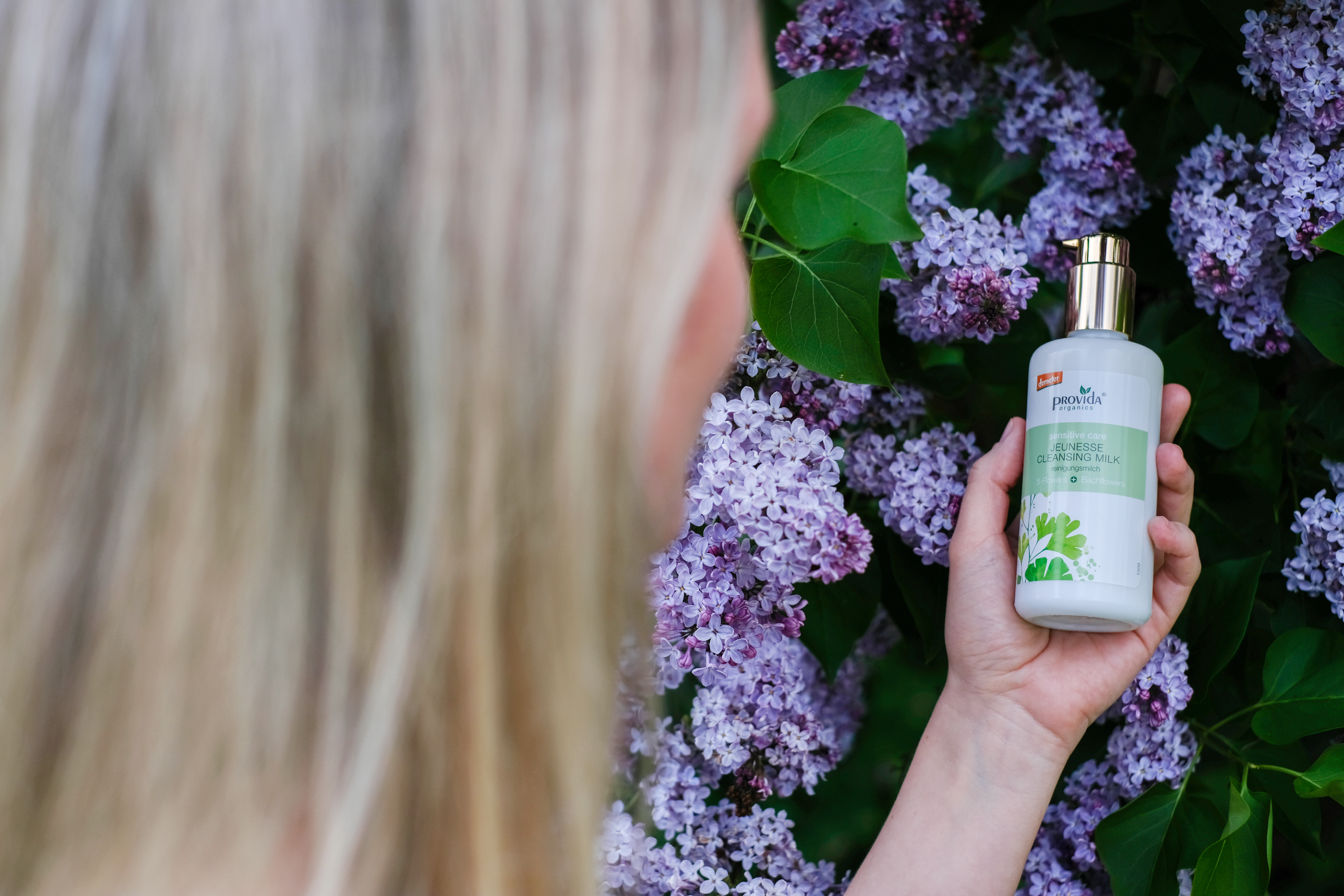 Opalglasflasche mit Pumpspender Jeunesse Cleansing Milk Demeter 150ml Jeunesse Cleansing Milk Demeter