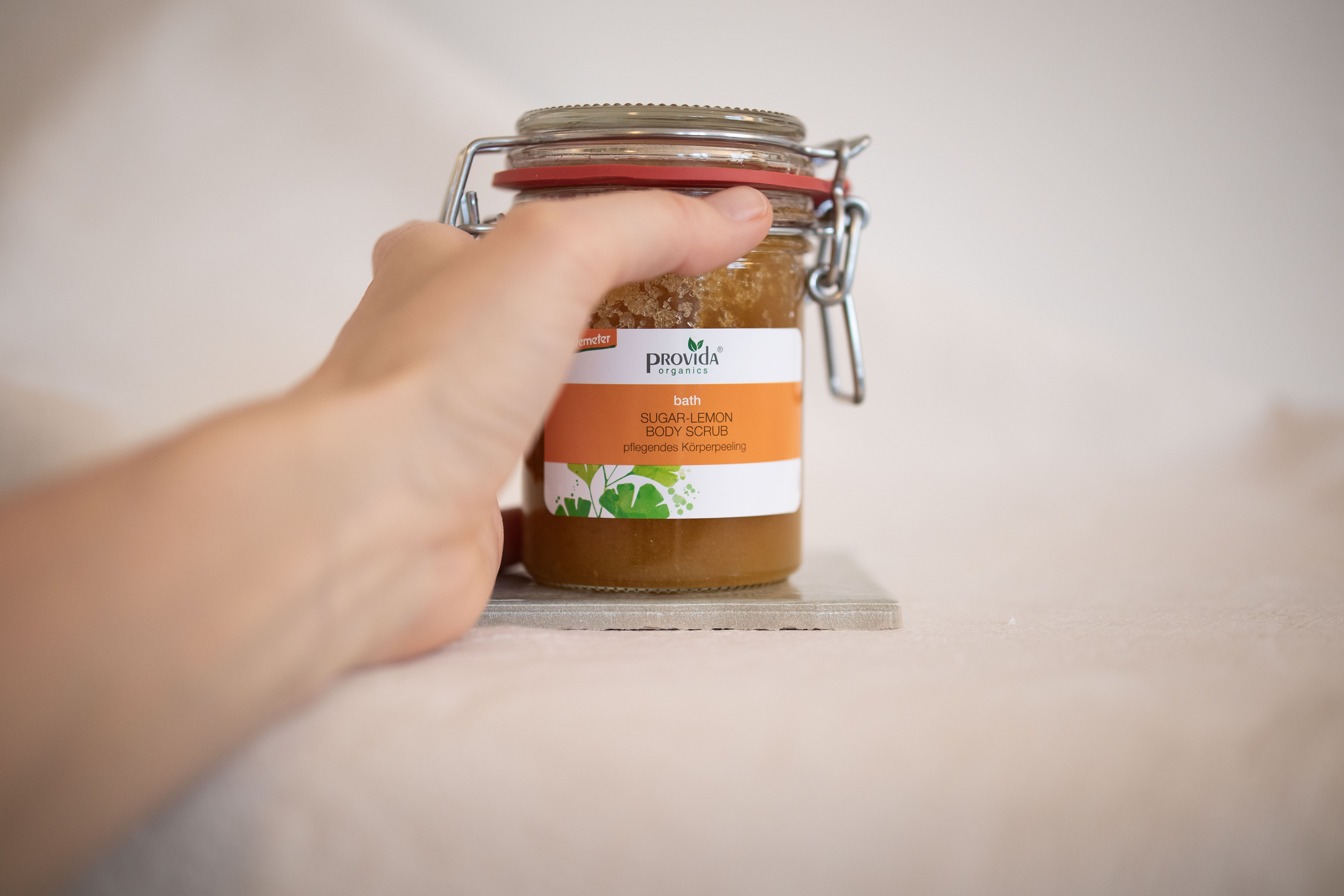 Sugar-Lemon Body Scrub Demeter